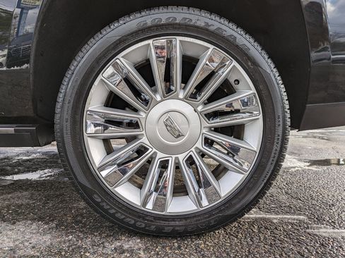 Used 2016 Cadillac Escalade Platinum image 57