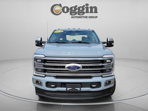 Certified 2024 Ford F250 Limited w/ FX4 Off-Road Package image 5