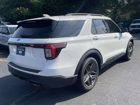 New 2026 Ford Explorer ST-Line w/ ST-Line Street Pack RWD image 5