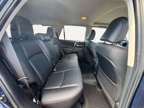 Used 2020 Toyota 4Runner Venture image 11