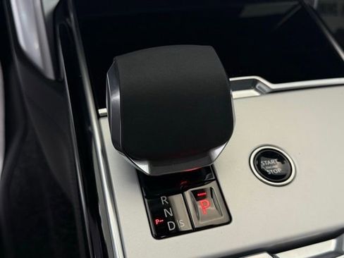 New 2025 Land Rover Range Rover Autobiography image 34