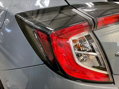 Used 2021 Honda Civic Sport image 28