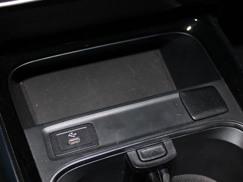 Certified 2026 Mercedes-Benz GLB 250 4MATIC image 25