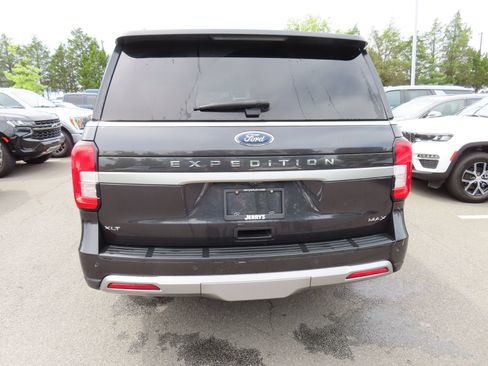 Used 2024 Ford Expedition Max XLT AWD/4WD image 5
