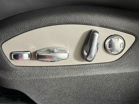 New 2026 Porsche Macan S image 30