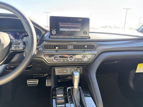 Certified 2025 Acura Integra A-Spec image 30