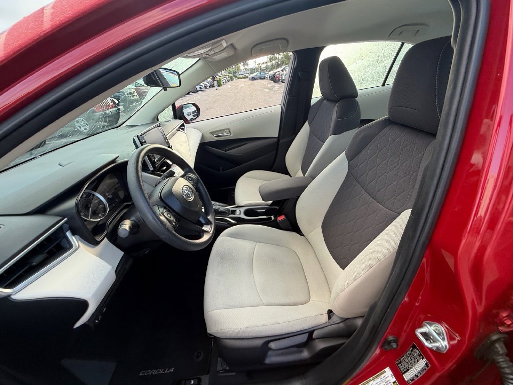 Used 2021 Toyota Corolla LE FWD image 10