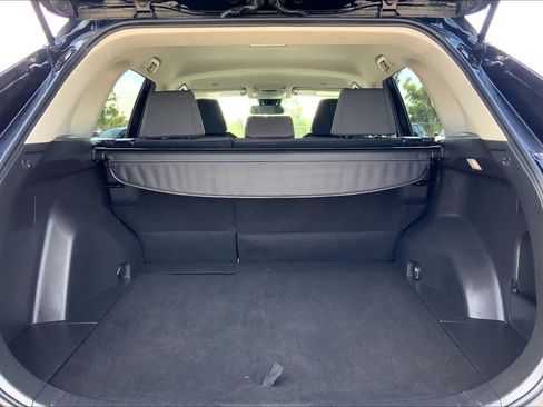 Used 2025 Toyota RAV4 XLE FWD image 34