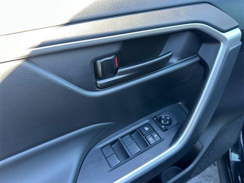 Used 2025 Toyota RAV4 LE image 26