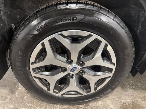 Used 2019 Subaru Forester Premium image 25