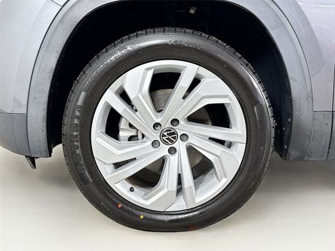 Used 2022 Volkswagen Atlas SE image 29