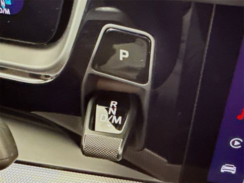 Certified 2025 Porsche Cayenne Coupe image 21