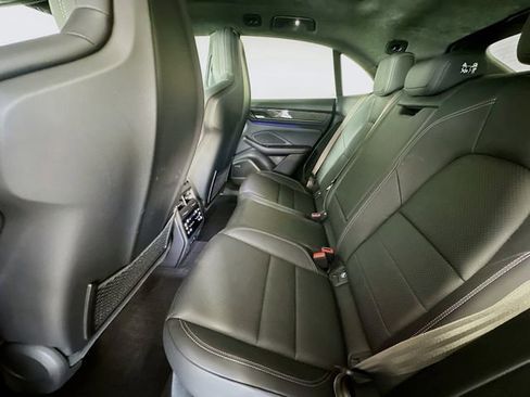 Used 2024 Porsche Macan Turbo Electric AWD/4WD image 25