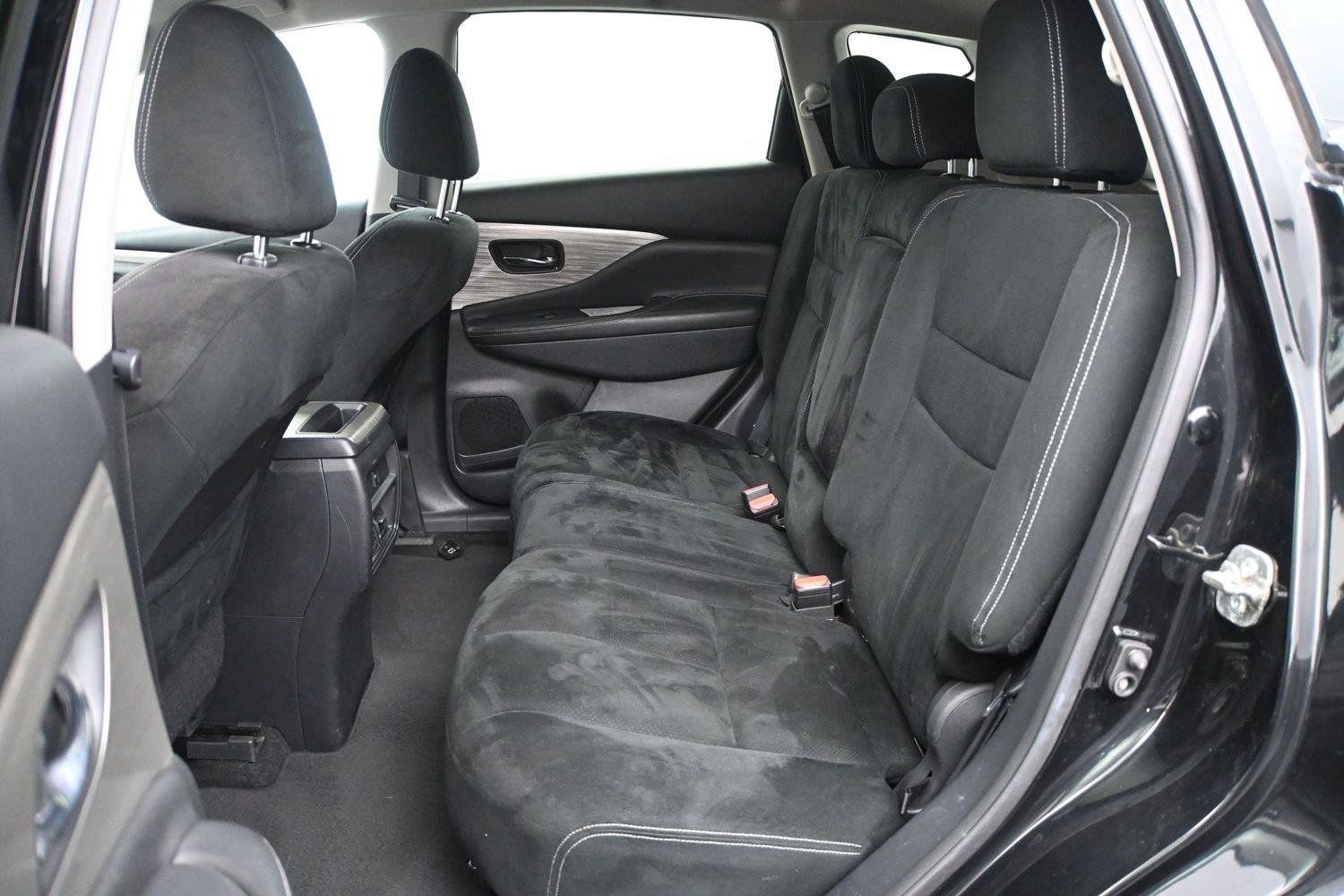 Used 2016 Nissan Murano SV AWD/4WD image 10