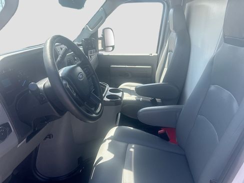 Used 2023 Ford E-350 and Econoline 350 Super Duty w/ Power Windows & Locks Group RWD image 20