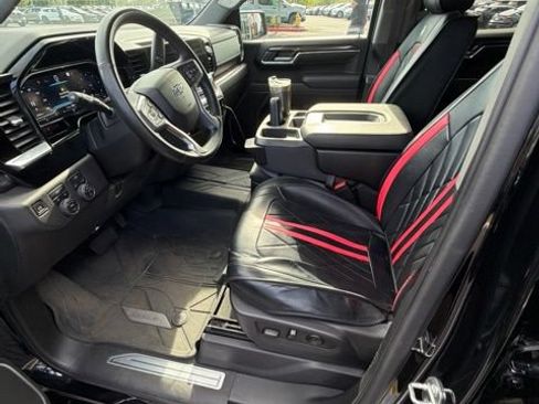 Used 2023 Chevrolet Silverado 1500 RST w/ Redline Edition AWD/4WD image 11
