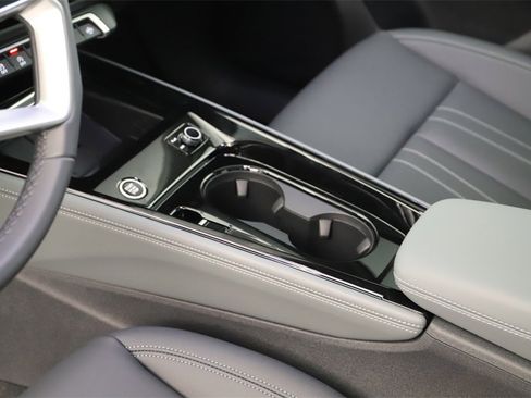 New 2026 Audi Q3 quattro 2.0T image 17