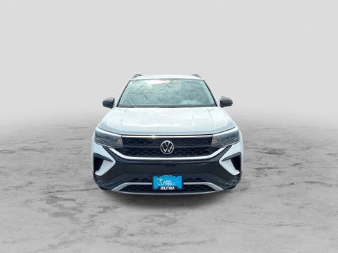 Used 2022 Volkswagen Taos S FWD image 3