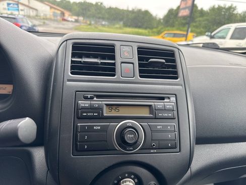 Used 2013 Nissan Versa S Plus FWD image 29