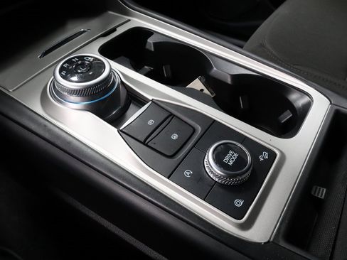 Certified 2023 Ford Explorer XLT image 31