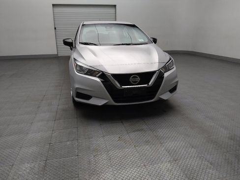 Used 2020 Nissan Versa S FWD image 14