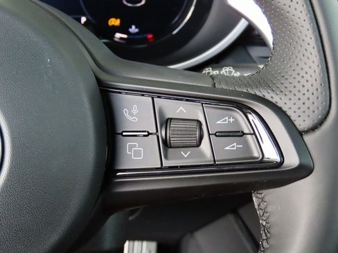 New 2024 Alfa Romeo Stelvio Sprint image 41