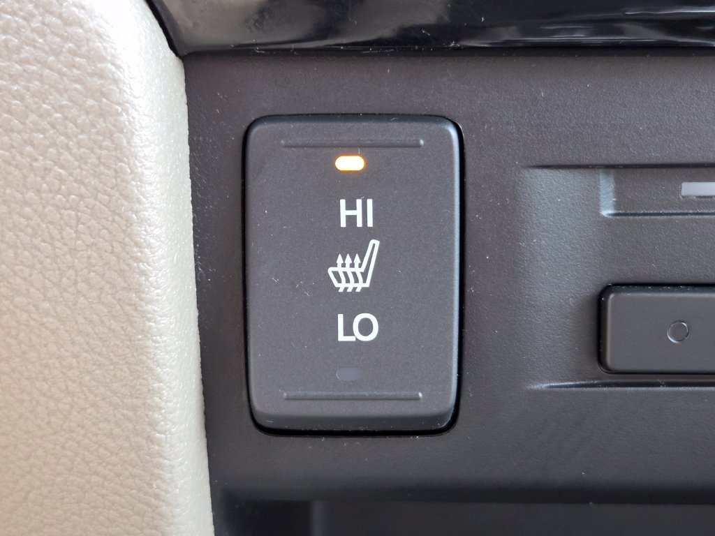 Certified 2018 Honda Pilot Touring image 9