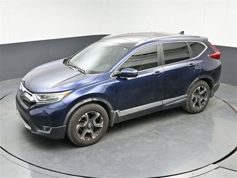 Used 2019 Honda CR-V Touring image 3
