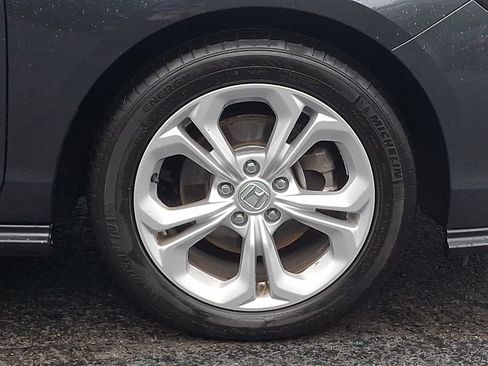 Certified 2025 Honda Accord LX image 8
