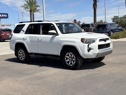 Used 2024 Toyota 4Runner TRD Off-Road Premium AWD/4WD image 3