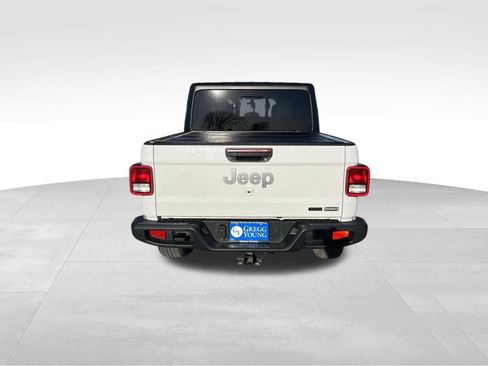 Used 2022 Jeep Gladiator Overland w/ Popular Equipment Package image 5