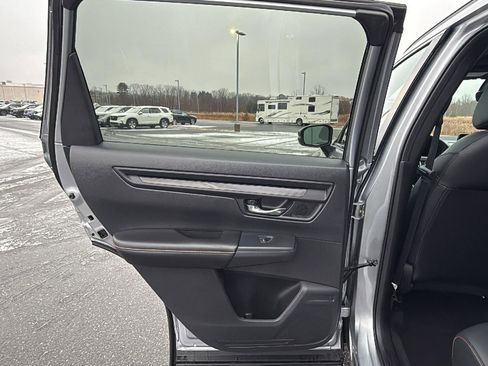 Used 2025 Honda CR-V Sport-L image 21