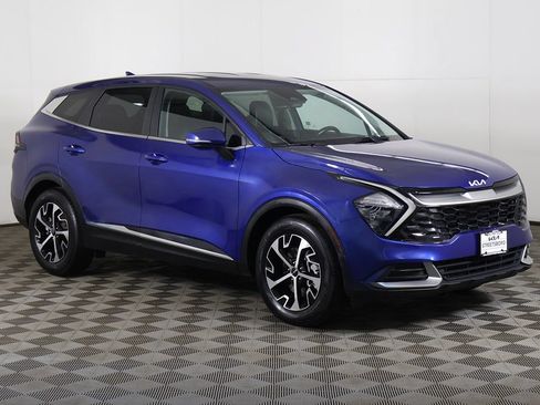 Used 2023 Kia Sportage EX FWD image 2