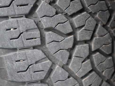 Used 2012 RAM 1500 Laramie image 11