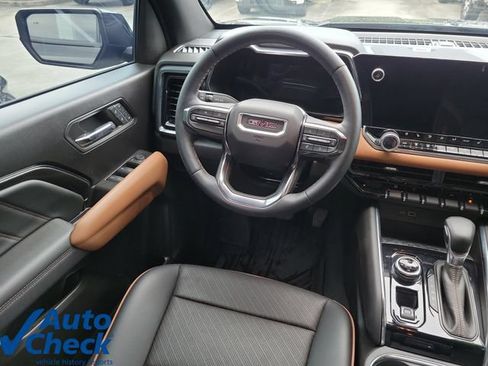 Used 2024 GMC Canyon AT4 w/ AT4 Premium Package AWD/4WD image 15