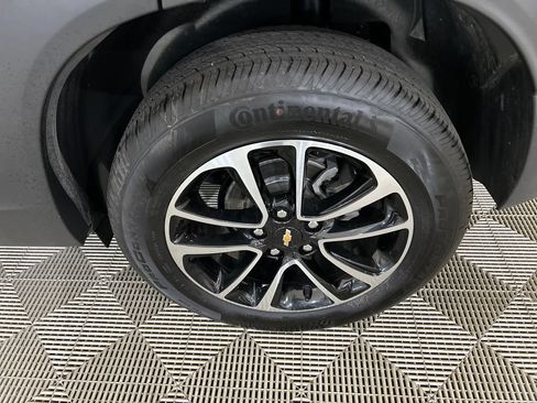 Used 2025 Chevrolet TrailBlazer LT AWD/4WD image 10