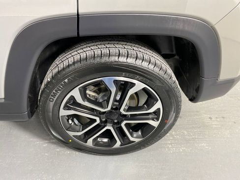 Used 2022 Jeep Compass Limited w/ Sun and Sound Group image 31