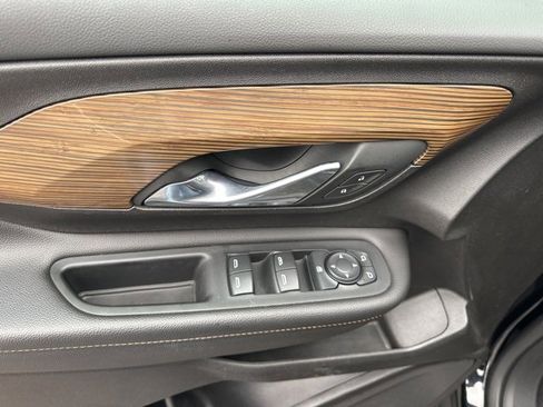 Used 2019 GMC Terrain SLE w/ Driver Convenience Package image 14