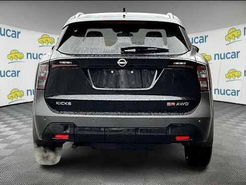 New 2025 Nissan Kicks SR w/ Illumination Package AWD/4WD image 5