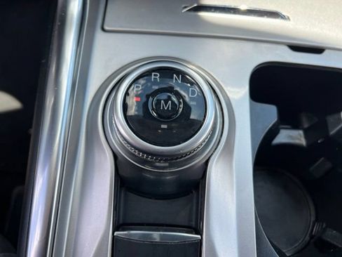 Used 2020 Ford Explorer XLT w/ Equipment Group 202A RWD image 21