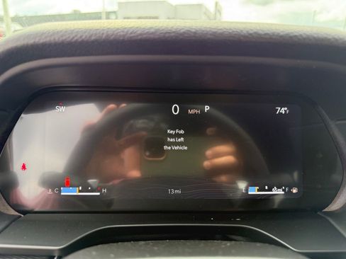 New 2025 Jeep Grand Cherokee Laredo X w/ Luxury Tech Group I image 15