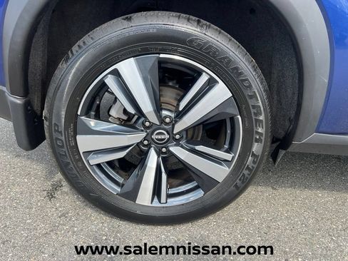 Used 2023 Nissan Rogue SL AWD/4WD image 30