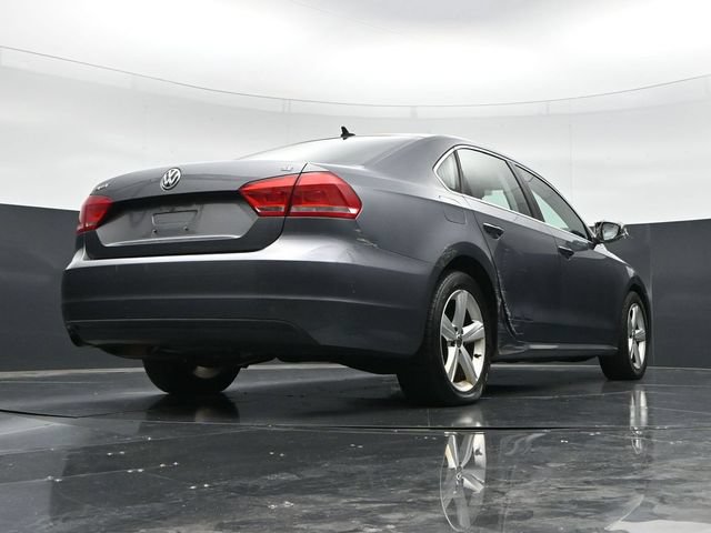 Used 2012 Volkswagen Passat 2.5 SE FWD image 40
