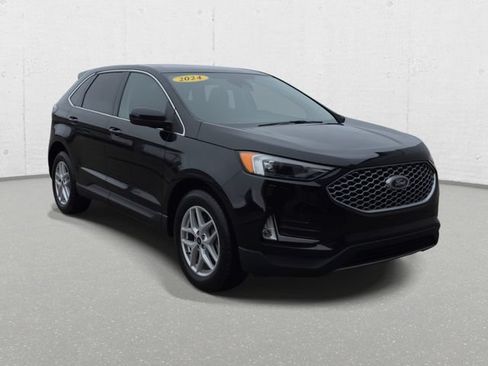 Used 2024 Ford Edge SEL w/ Convenience Package AWD/4WD image 3