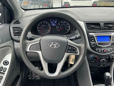 Used 2012 Hyundai Accent GS FWD image 21