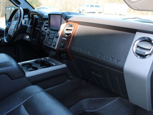 Used 2013 Ford F350 Lariat w/ Lariat Interior Pkg image 48
