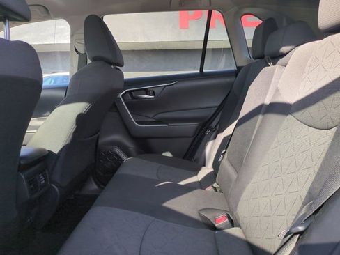 Used 2024 Toyota RAV4 XLE FWD image 15