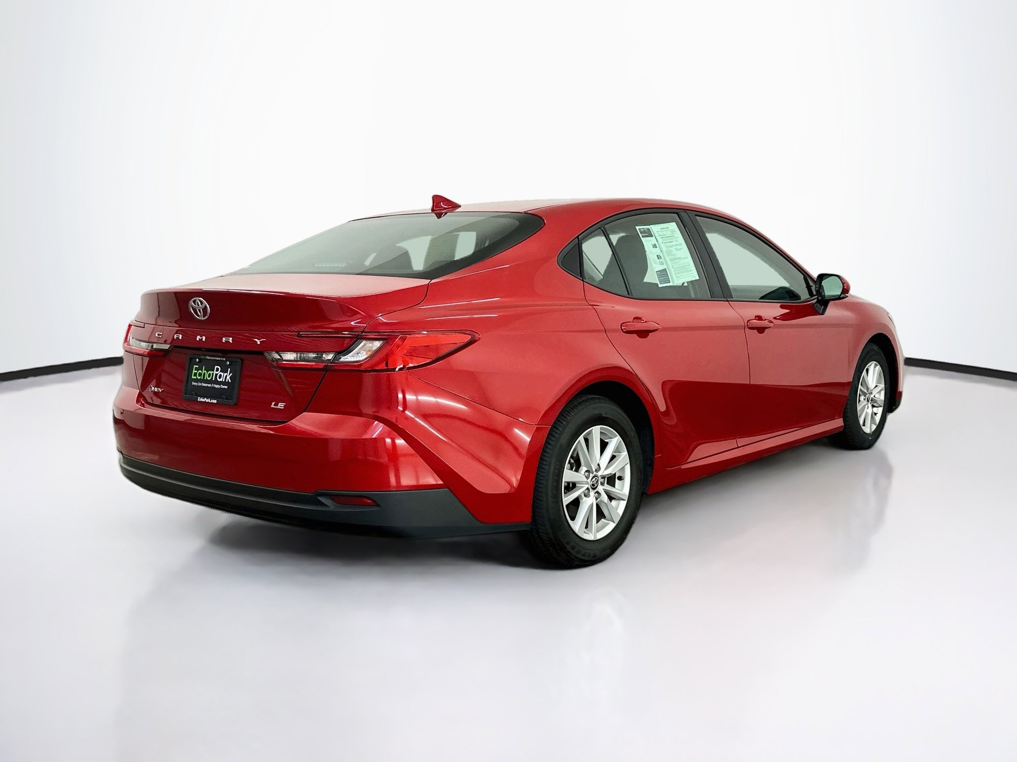 Used 2025 Toyota Camry LE FWD image 9