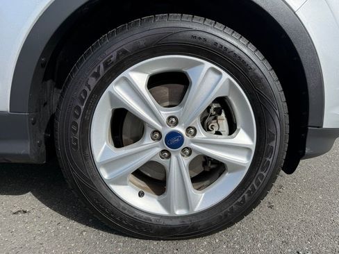Used 2015 Ford Escape SE FWD image 11