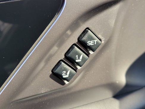 Used 2022 Subaru Outback Limited w/ Popular Package #2 image 27